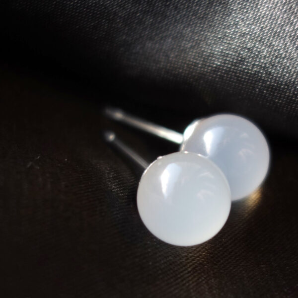 White Chalcedony Stud Earrings Hypoallergic Stainless Steel