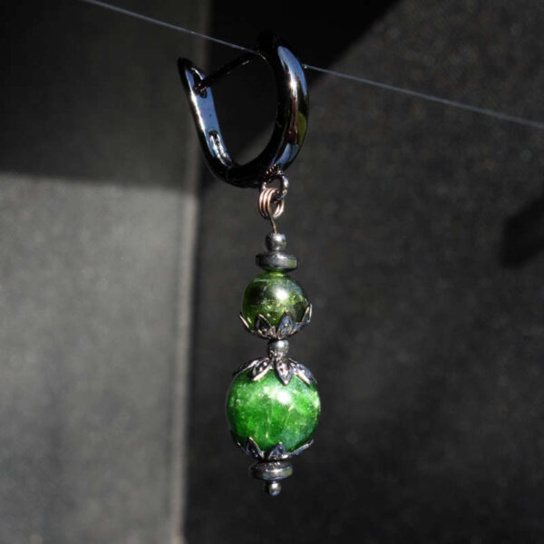 Chrome Diopside Earring Semi-Precious Stone Round Beads Hypoallergic English Lock Hooks