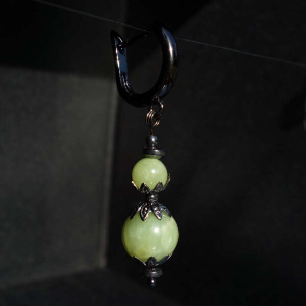 Idocrase Vesuvianite Earring Semi-Precious Stone Hypoallergic English Lock Hook