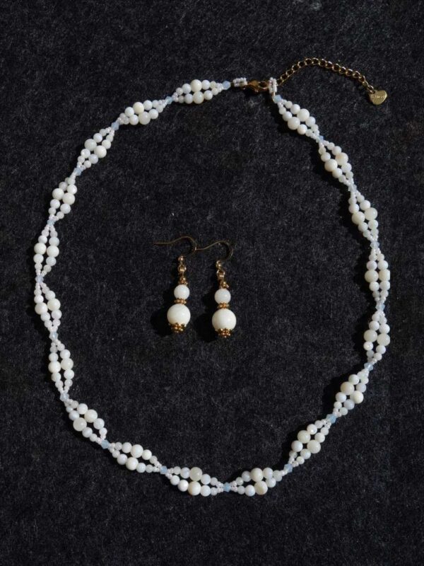 Birkenland Starbirth Set Trochus Seashell Necklace and Earrings Natural Shell Beads Hypoallergic Stainless Steel