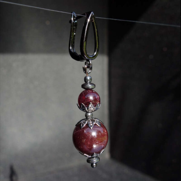 Purple Starlight Garnet Star Almandine Earring Semi-Precious Stone Beads Hematine Magnetic Hematite Hypoallergic English Lock Hook