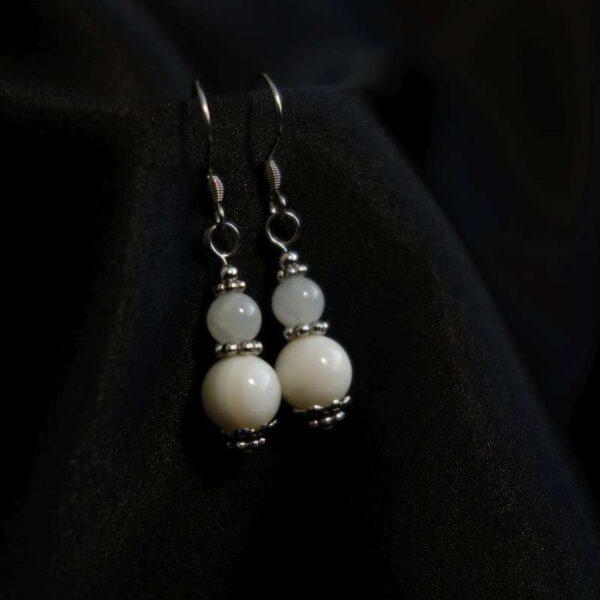 White Trochus Seashell Earring Natural Beads Hypoallergic Stainless Steel Hooks