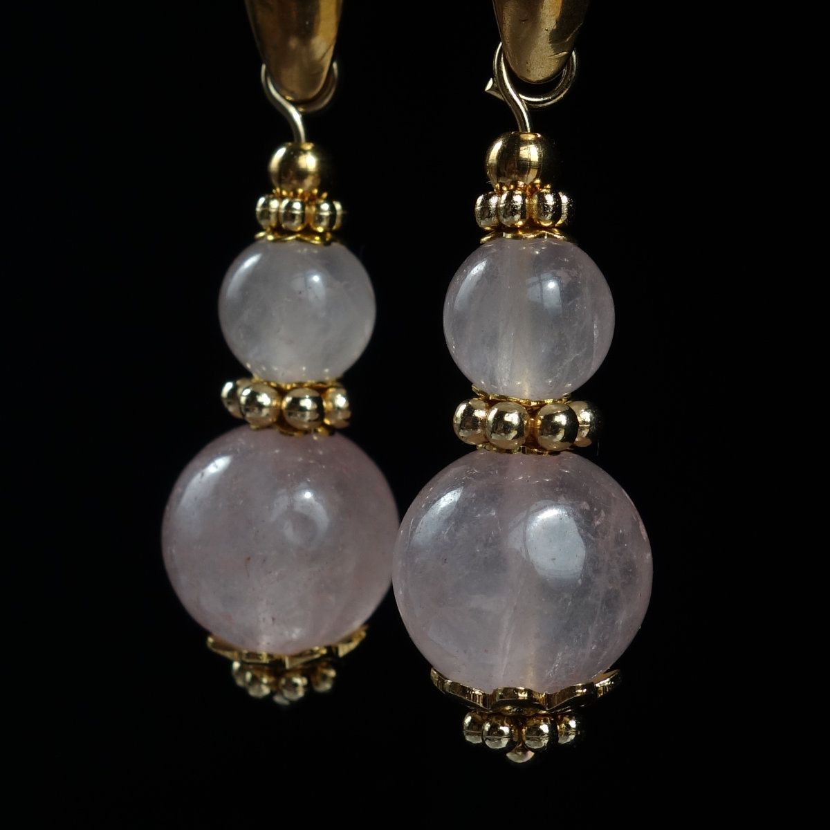 rose-quartz-earrings-semi-precious-gemstone-beads-pvd-plated-stainless-steel-hooks-04310-1