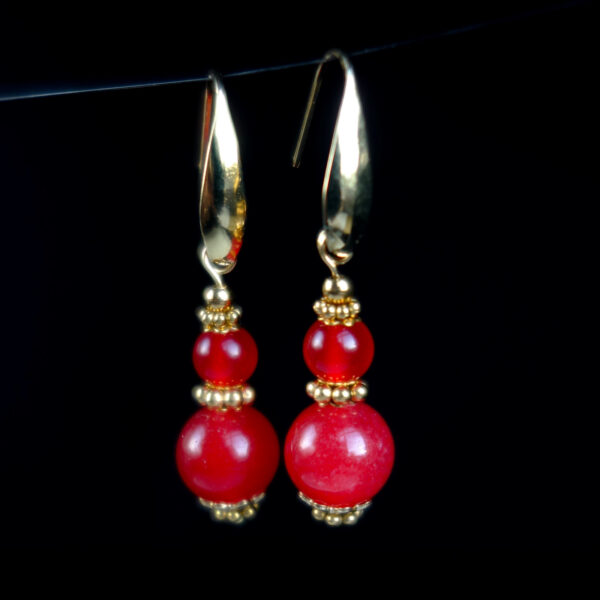 Bright-Red-Chalcedony-Earrings-PVD-plated-Stainless-Steel-Hooks-Findings-00470-ˇ1