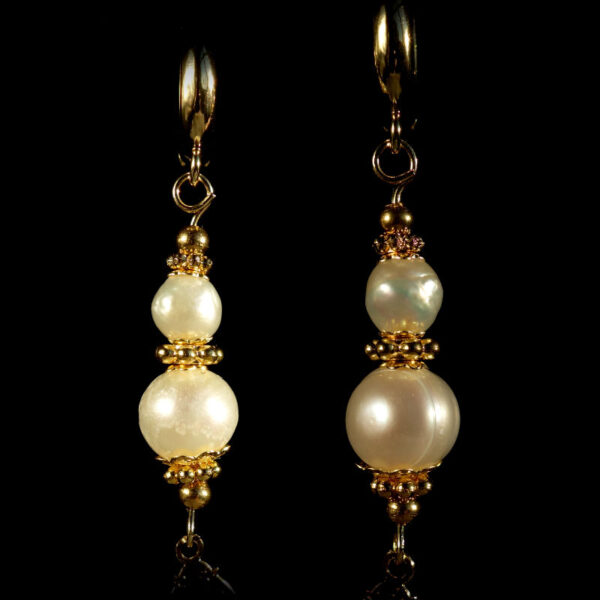 White-Freshwater-Pearl-Koi-Serenity-Earrings-Semi-Precious-Stone-Beads-Shvenzy-English-Lock-Hypoallergic-Hooks-09901-1