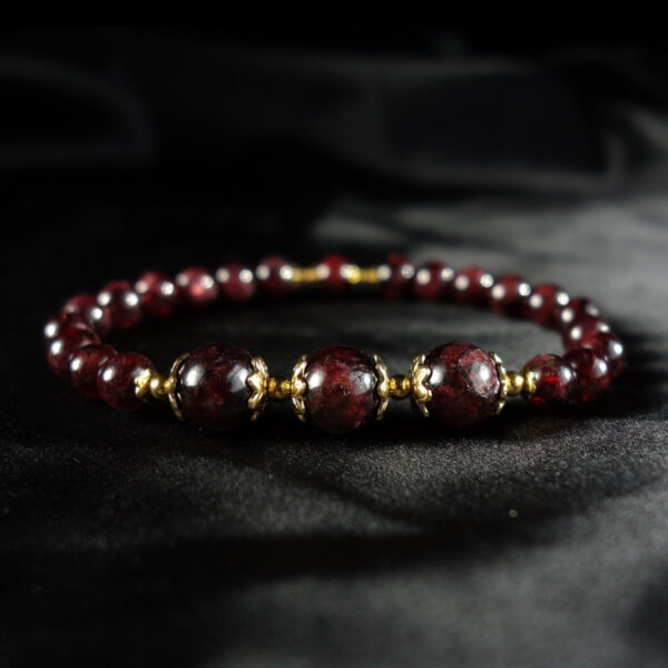 Almandine-Garnet-Beaded-Bracelet-Semi-Precious-Gemstone-Stainless-Steel-DSC01973-1