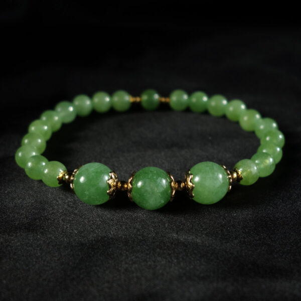 Apple-Green-Chalcedony-Dyed-Semi-Precious-Stone-Stainless-Steel-Beaded-Bracelet-DSC01552-1