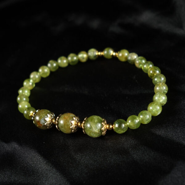 Natural-Olivine-Peridot-Gemstone-Beaded-BBracelet-Stainless-Steel-DSC01869-1