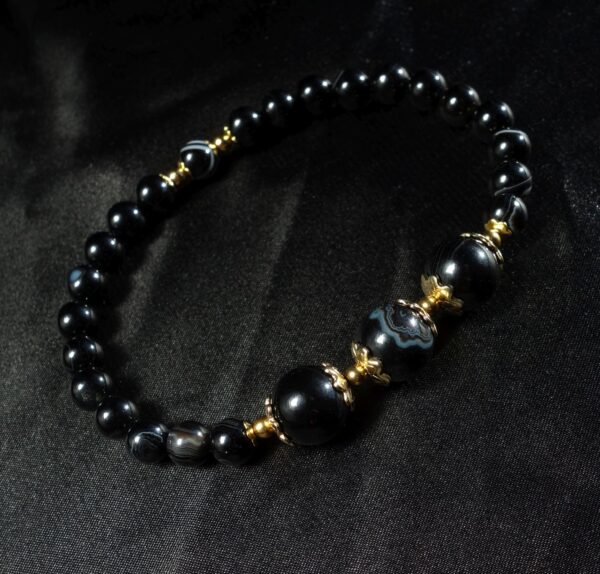 Onyx-Semi-Precious-Stone-Bracelet-PVD-Plated-Golden-Stainless-Steel-DSC00972-1