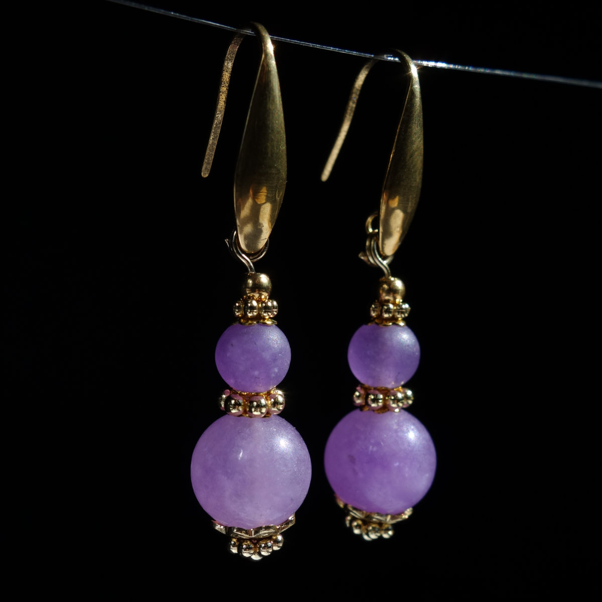 Matter-purple-chalcedony-earrings-semi-precious-stone-pvd-plated-gold-finish-stainless-steel-02955-1