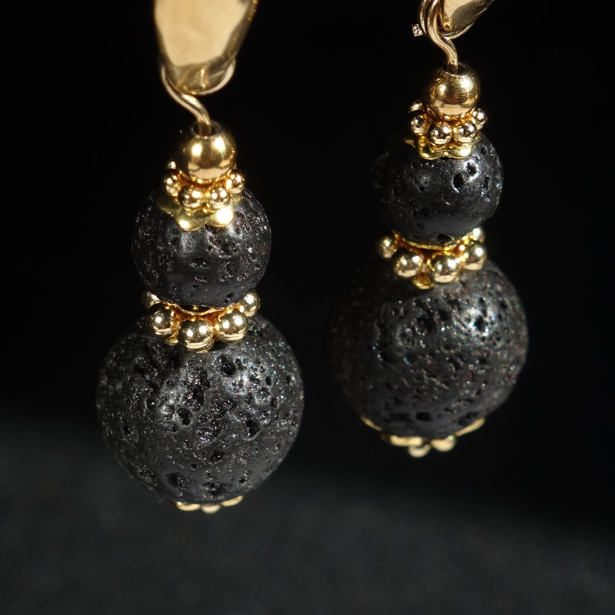 black-lava-stone-earrings-dyed-natural-basalt-beads-pvd-plated-stainless-steel-18k-finish-03402-1