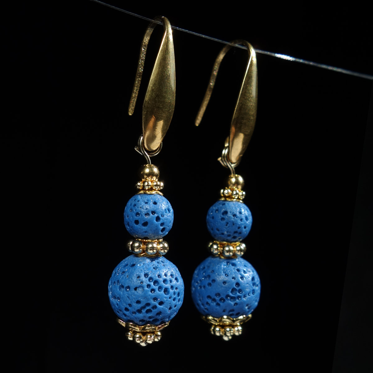 dark-blue-lava-stone-earrings-dyed-natural-basalt-beads-pvd-plated-stainless-steel-18k-finish-03283-1