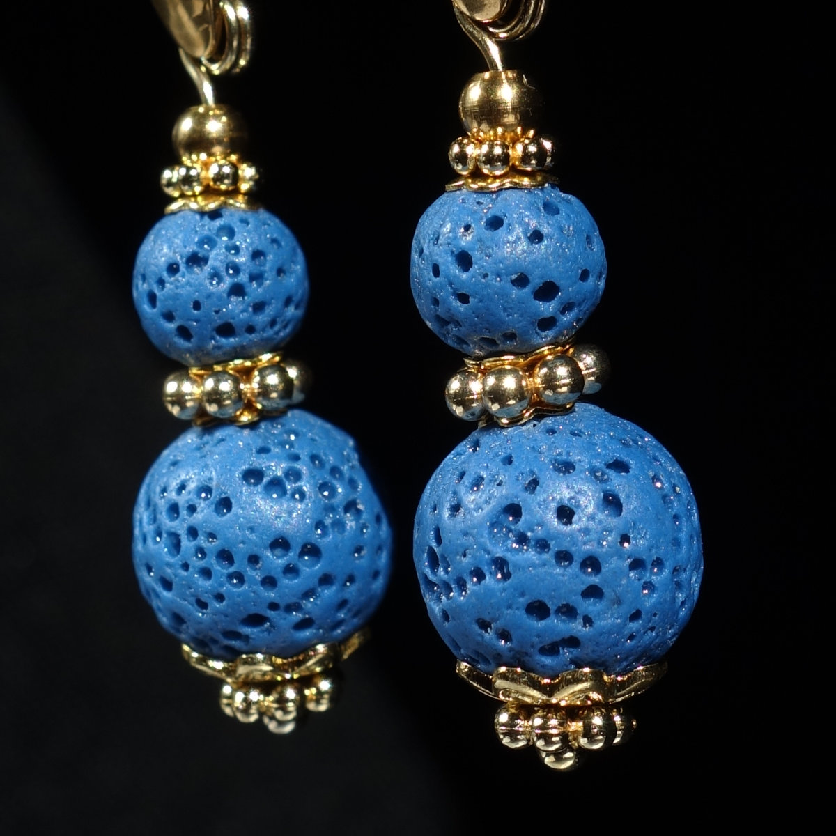 dark-blue-lava-stone-earrings-dyed-natural-basalt-beads-pvd-plated-stainless-steel-18k-finish-03286-1