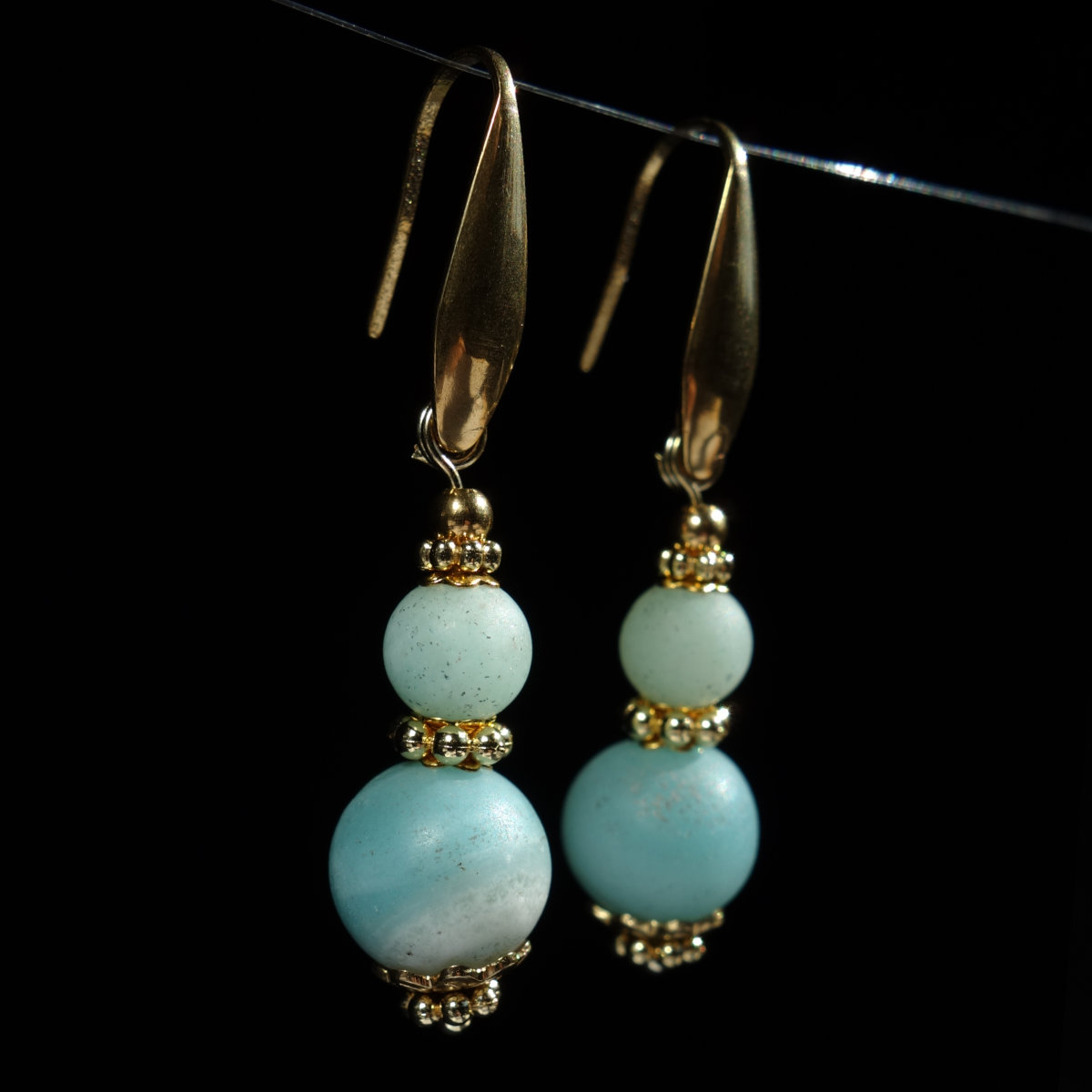 frosted-matte-amazonite-earrings-semi-precious-stone-pvd-plated-18k-gold-finish-stainless-steel-03032-1