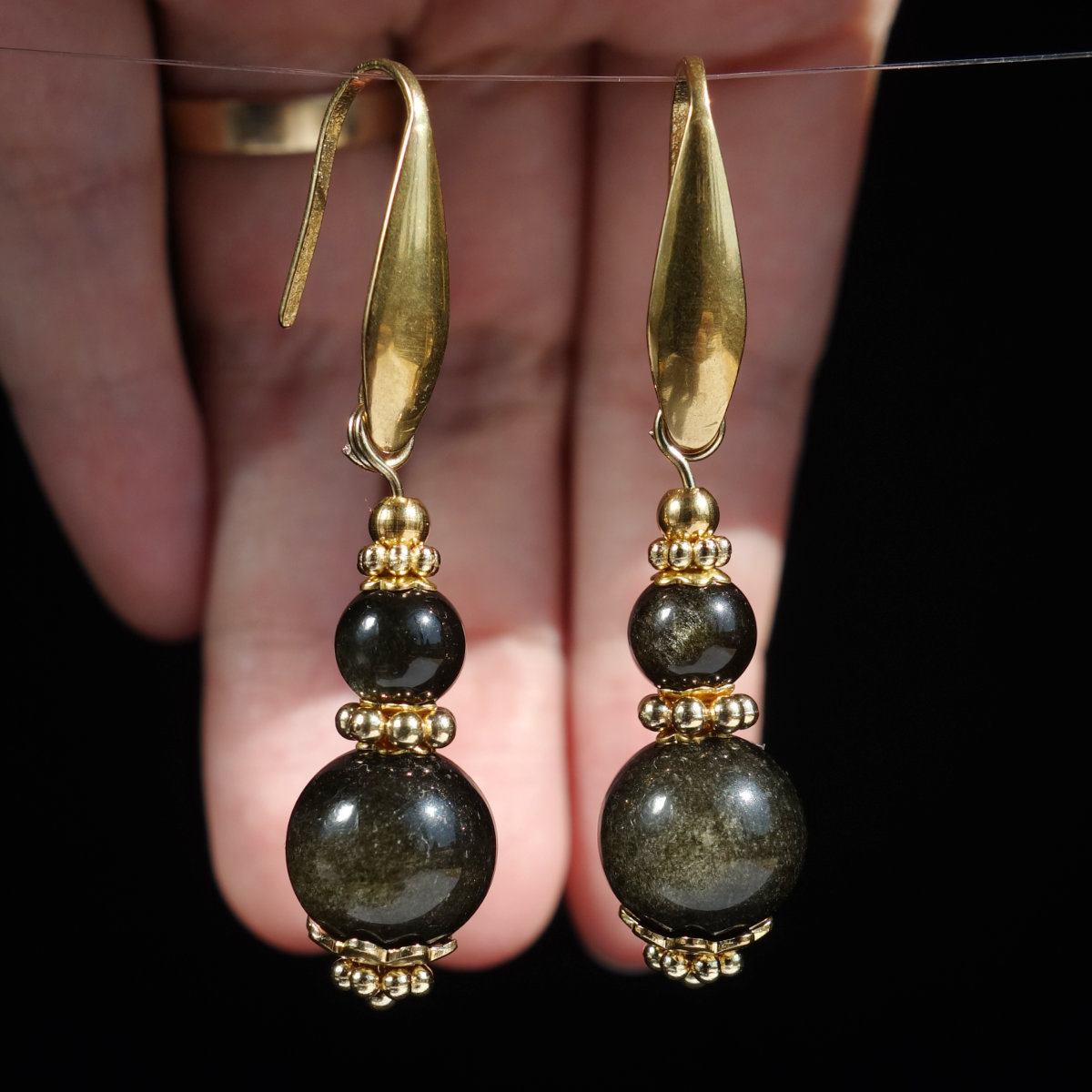 golden-obsidian-earrings-semi-precious-volcanic-glass-beads-pvd-plated-stainless-steel-03551-2