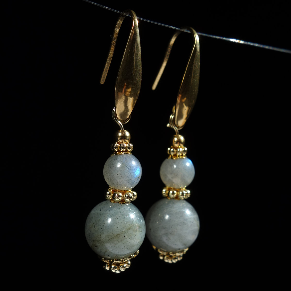 grey-labradorite-earrings-semi-precious-stone-pvd-plated-gold-finish-stainless-steel-02884-1