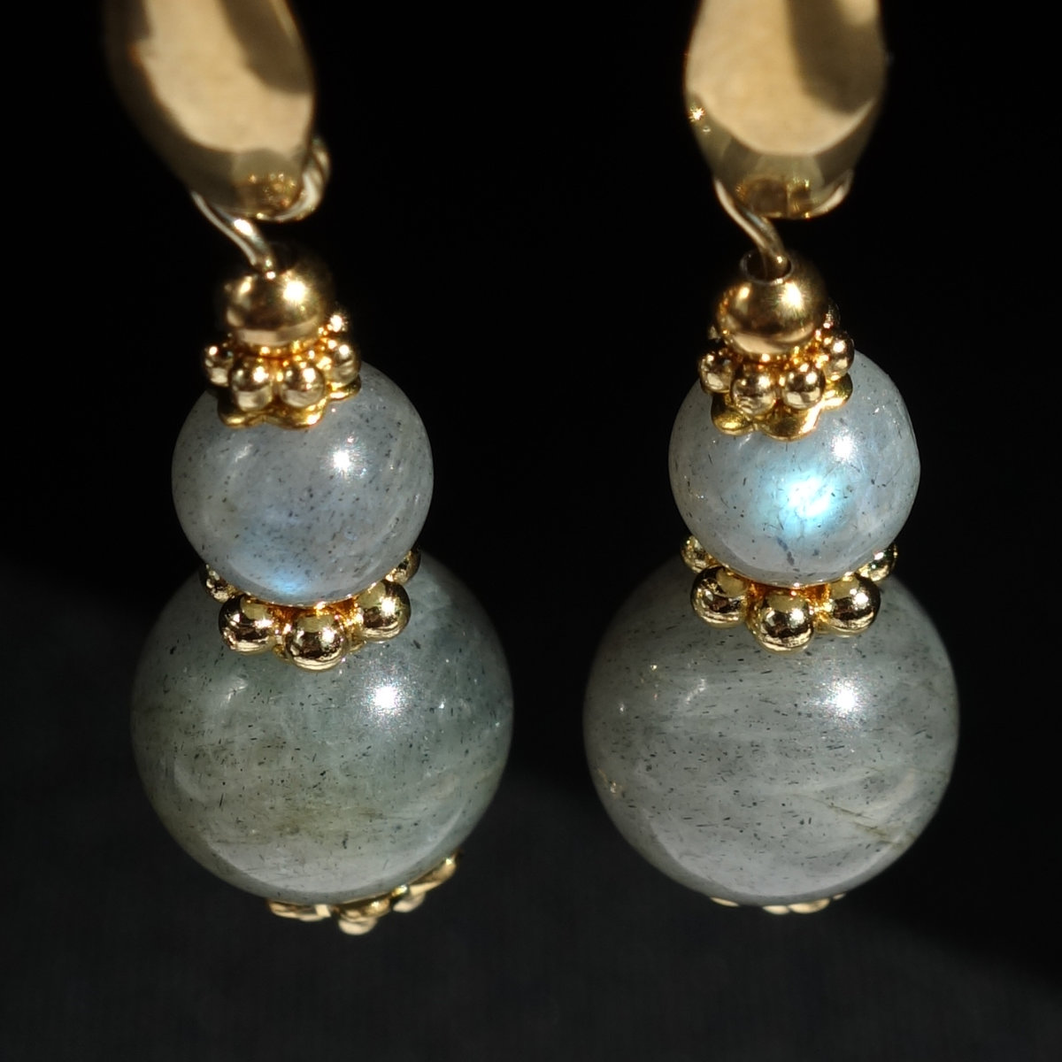 grey-labradorite-earrings-semi-precious-stone-pvd-plated-gold-finish-stainless-steel-02889-1