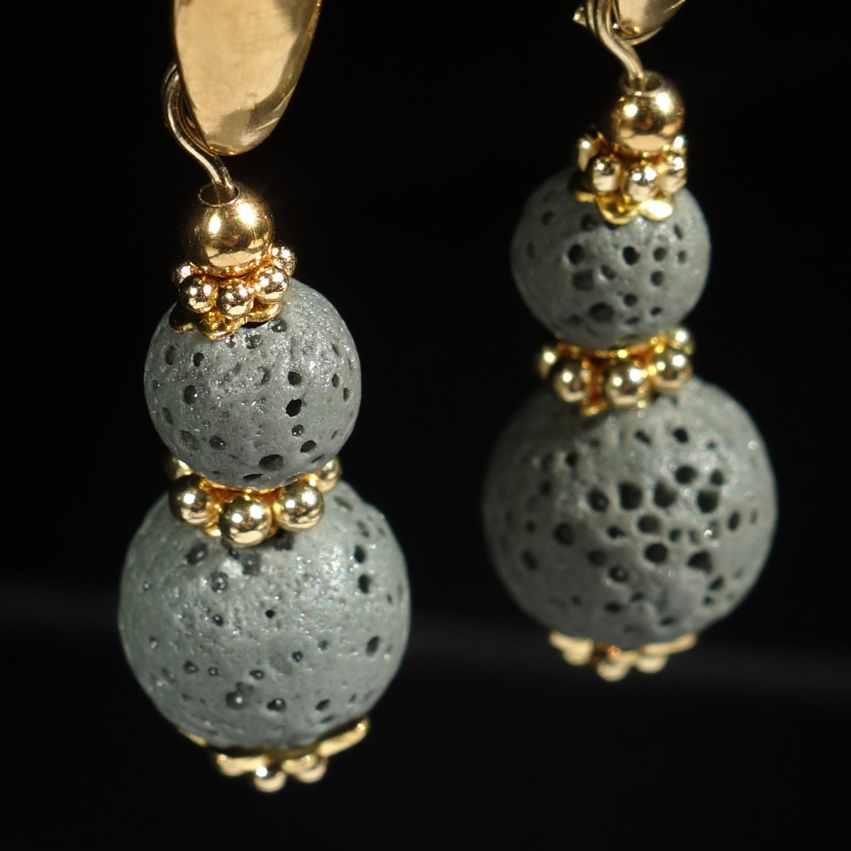 grey-lava-stone-earrings-dyed-natural-basalt-beads-pvd-plated-stainless-steel-18k-finish-03385-1