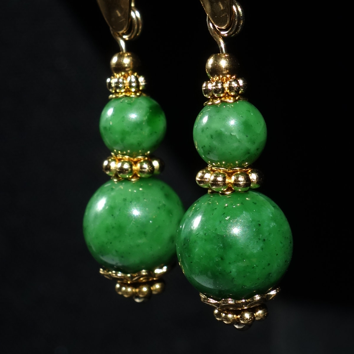 maw-sit-sit-earrings-semi-precious-gemstone-beads-pvd-plated-stainless-steel-18k-gold-finish-03424-1