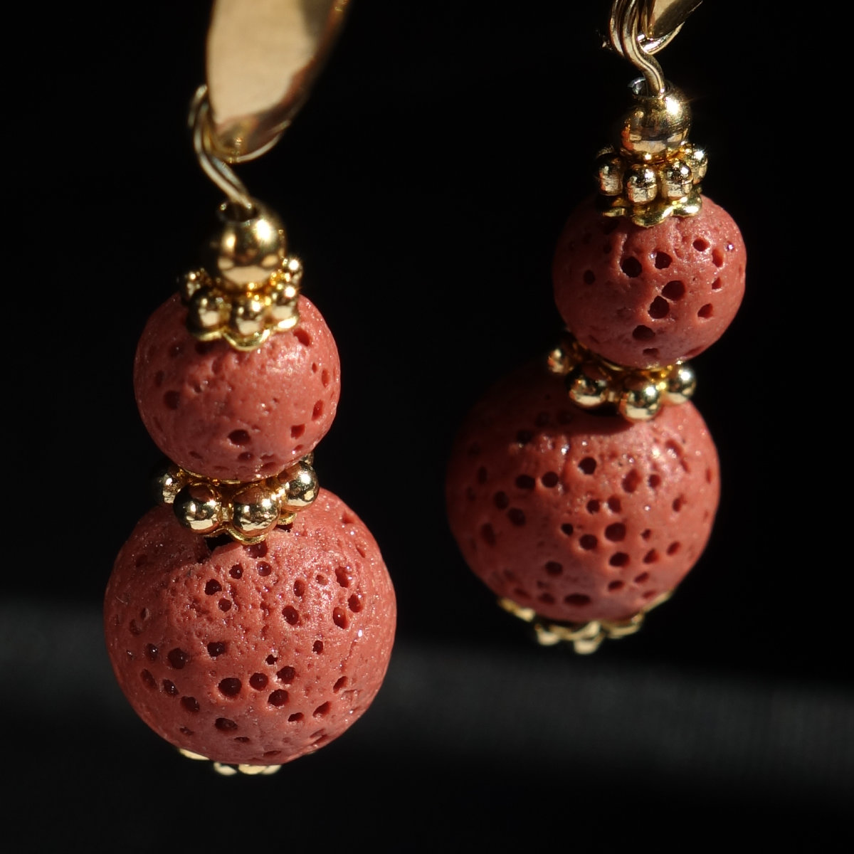 red-lava-stone-earrings-dyed-natural-basalt-beads-pvd-plated-stainless-steel-18k-finish-03352-1