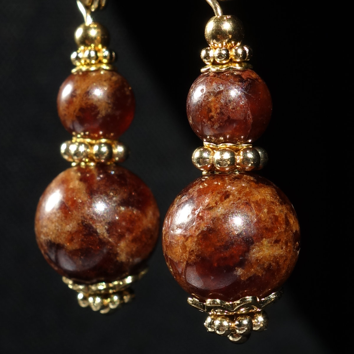 spessartine-garnet-earrings-semi-precious-gemstone-beads-pvd-plated-stainless-steel-18k-gold-finish-03672-1