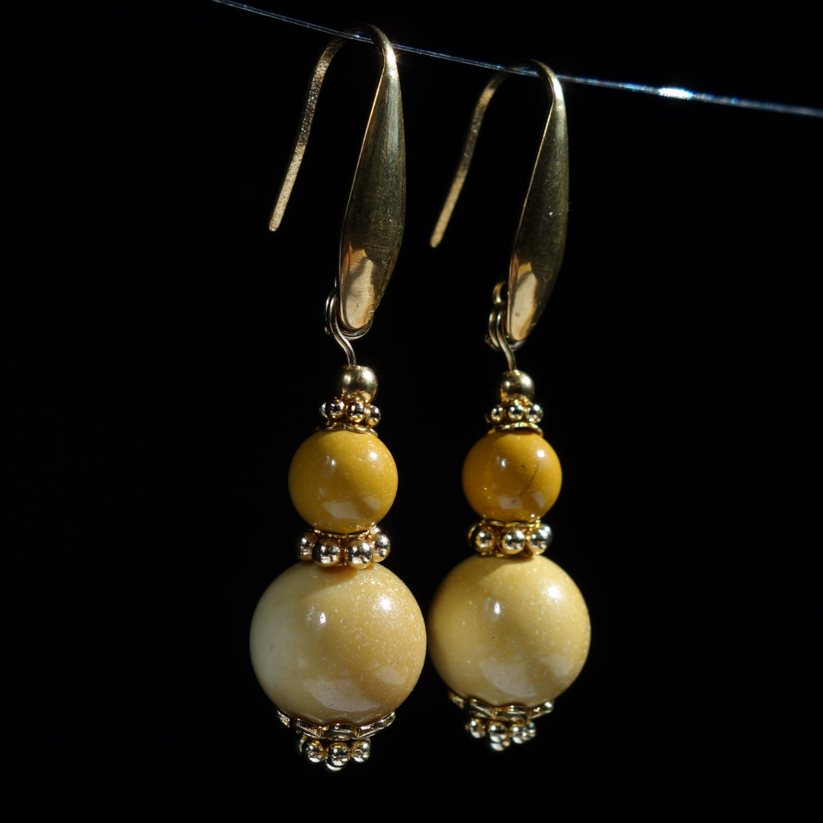 yellow-mookaite-jasper-earrings-semi-precious-gemstones-pvd-plated-stainless-steel-02941-1