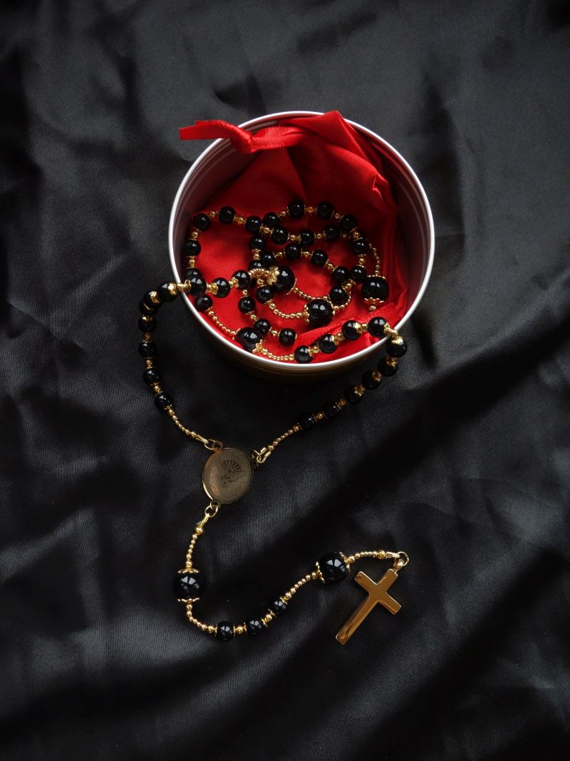 Black Onyx Capped Rosary Stainless Steel Silvi Simberg KOSMOS 1