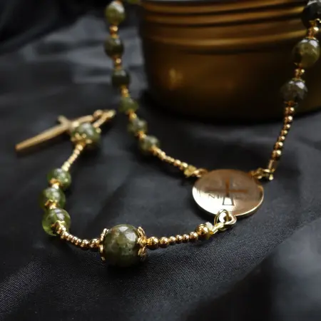 Peridot Capped Rosary Stainless Steel Silvi Simberg KOSMOS 3